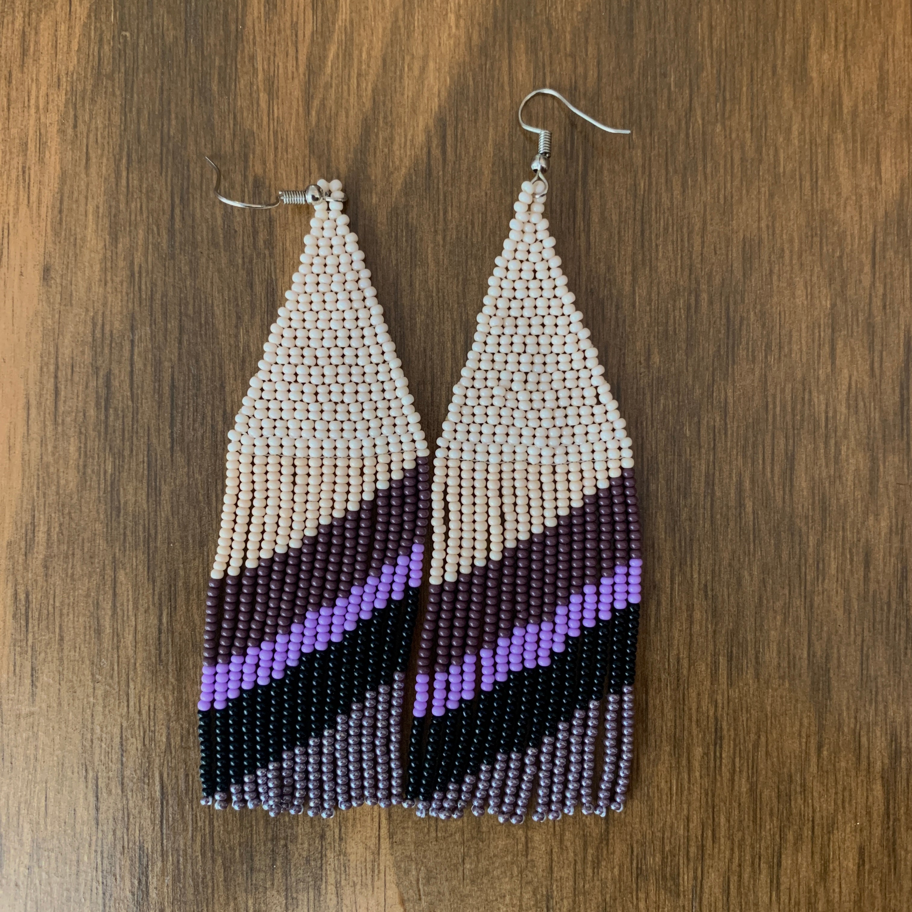 Naya Beads Aretes largos multicolor