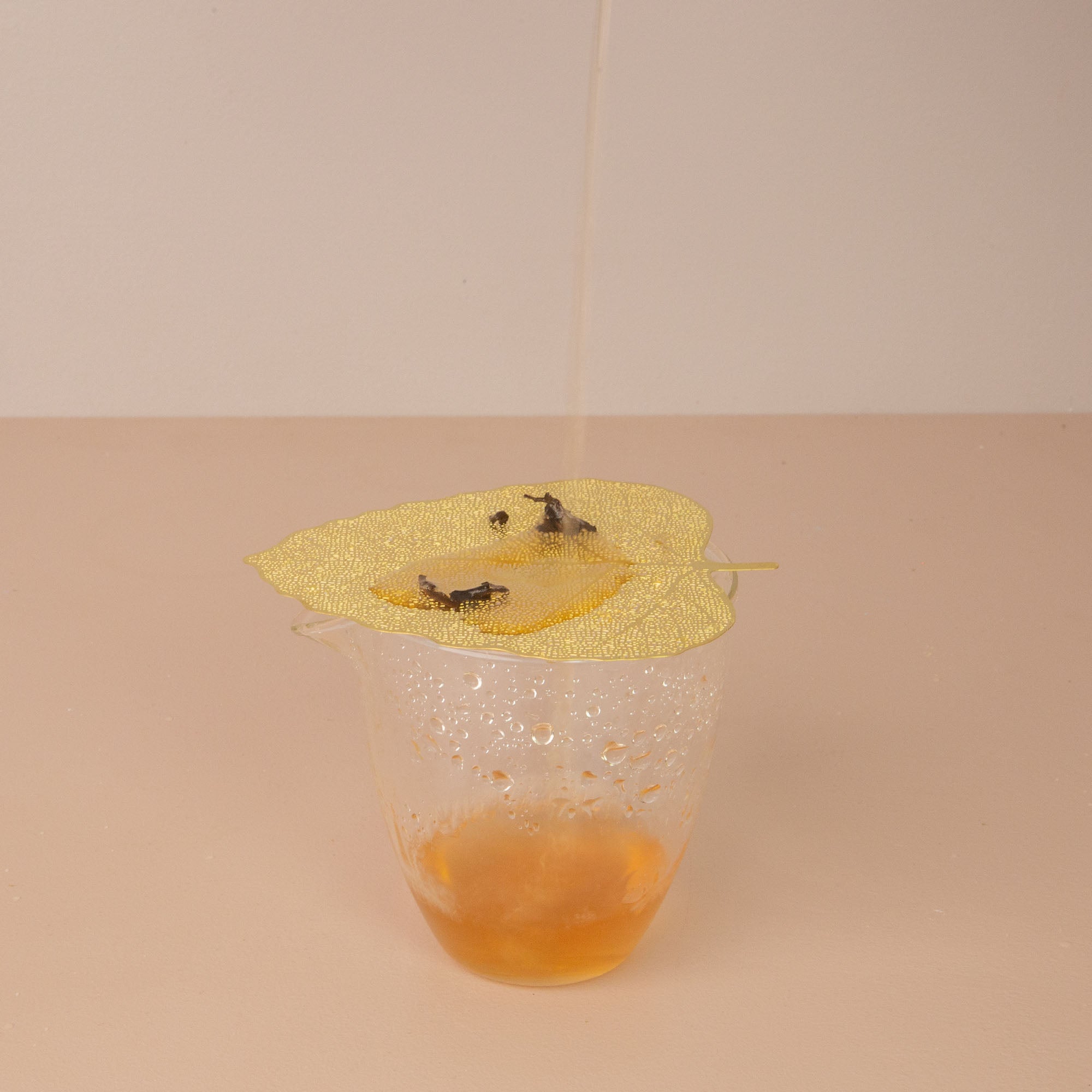 Colador Gong Fu Leaf - Hoja de Acero Inoxidable