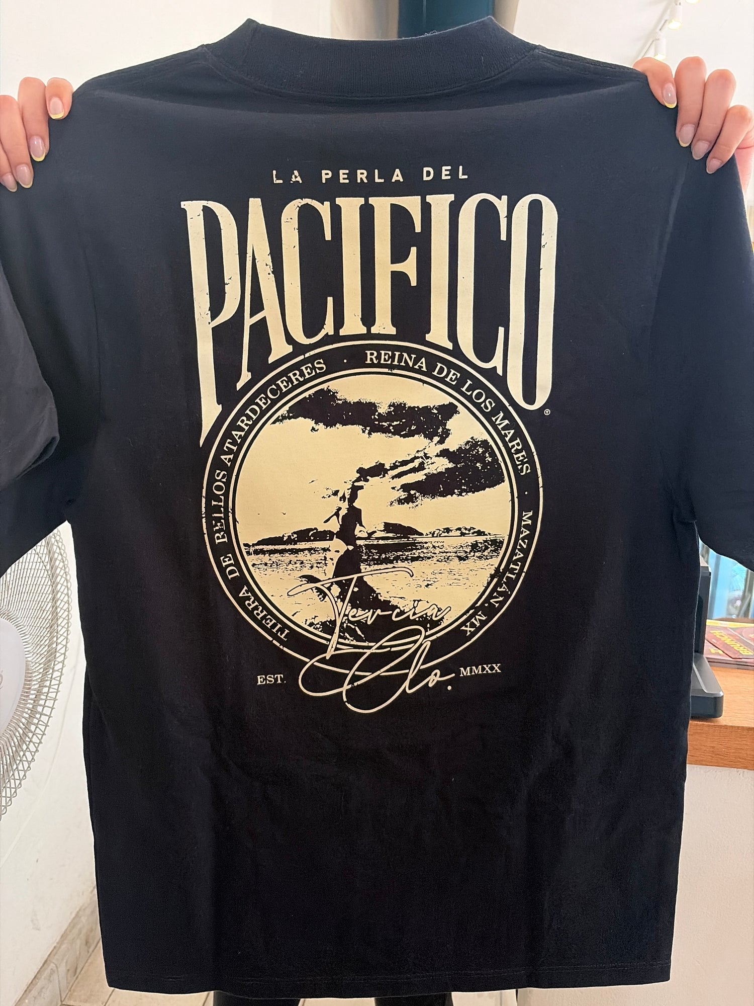 Playera tercia perla del pacífico